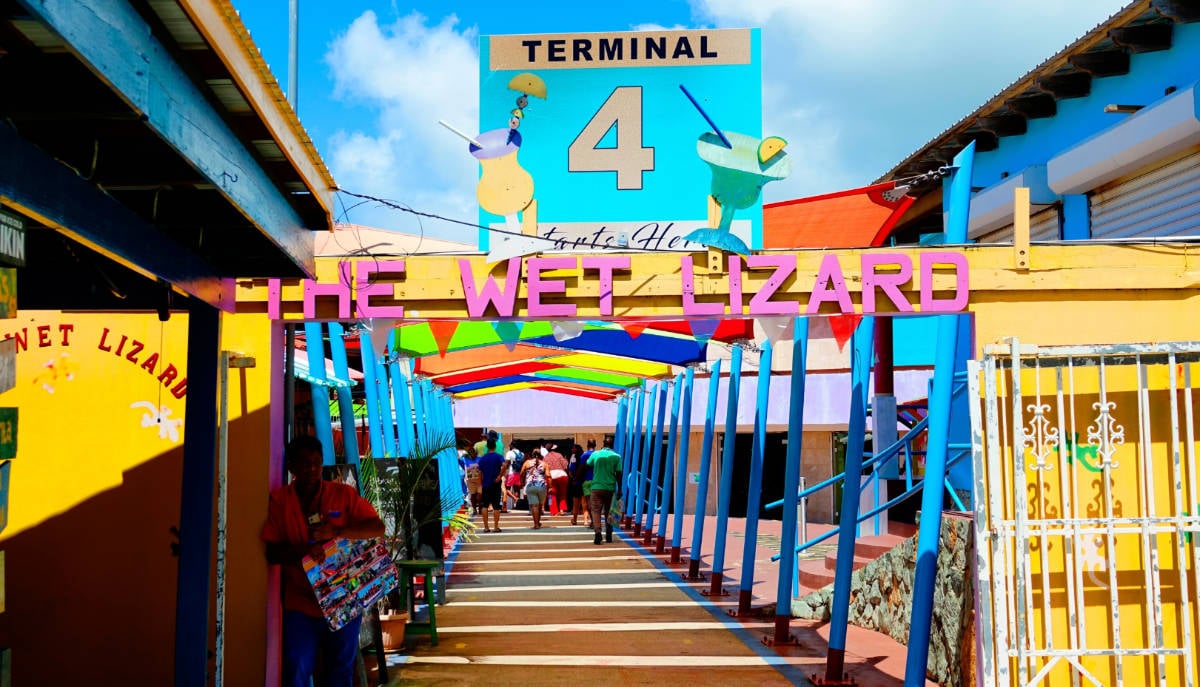 Terminal 4 in Belize